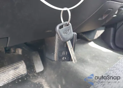 2015 Chevrolet Silverado 1500 2Lt z USA, uszkodzony, nr VIN 1GCVKREC1FZ230027